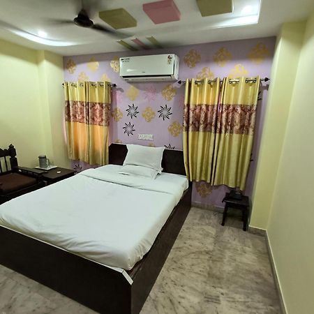 Hotel Gokul Palace อุเดเปอร์ ภายนอก รูปภาพ